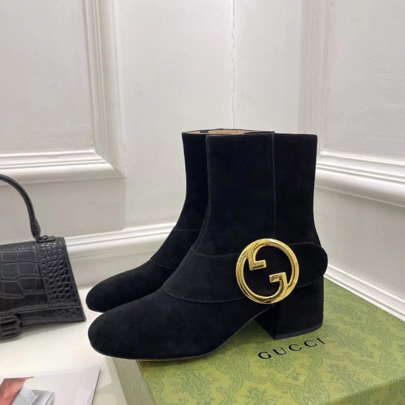 G*u*i boots